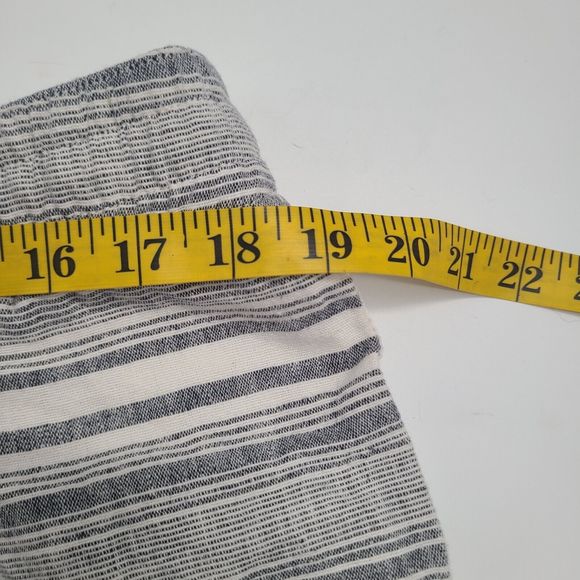 J Jill Shorts Womens XLarge Off White Grey Striped Linen Blend High Rise Pull On - Picture 7 of 10